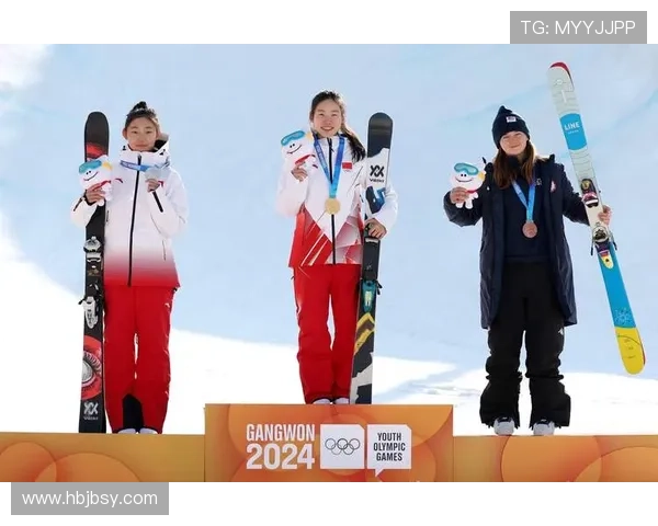 新华社聚焦女子U型赛进行正常